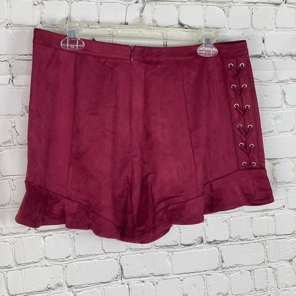 New- Forever 21 Burgundy Faux Suede Lace-Up Shorts - Picture 6 of 8